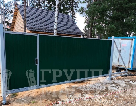 Ворота из профнастила на дачном участке Ворота из профнастила на дачном участке