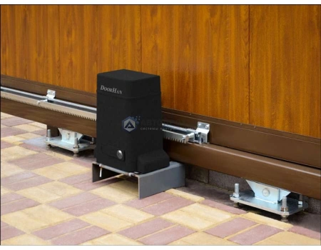 DOORHAN SLIDING-1300 привод для откатных ворот до 1300 кг.