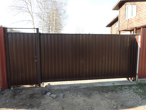 Ворота механика с калиткой Ворота механика с калиткой