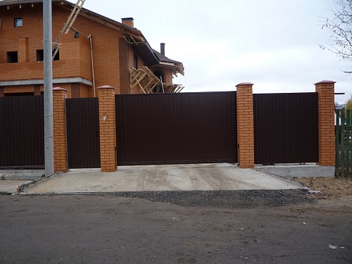 Ворота для коттеджа